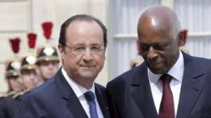 Le président Hollande et le président Dos Santos, en visite en France le 29 avril 2014